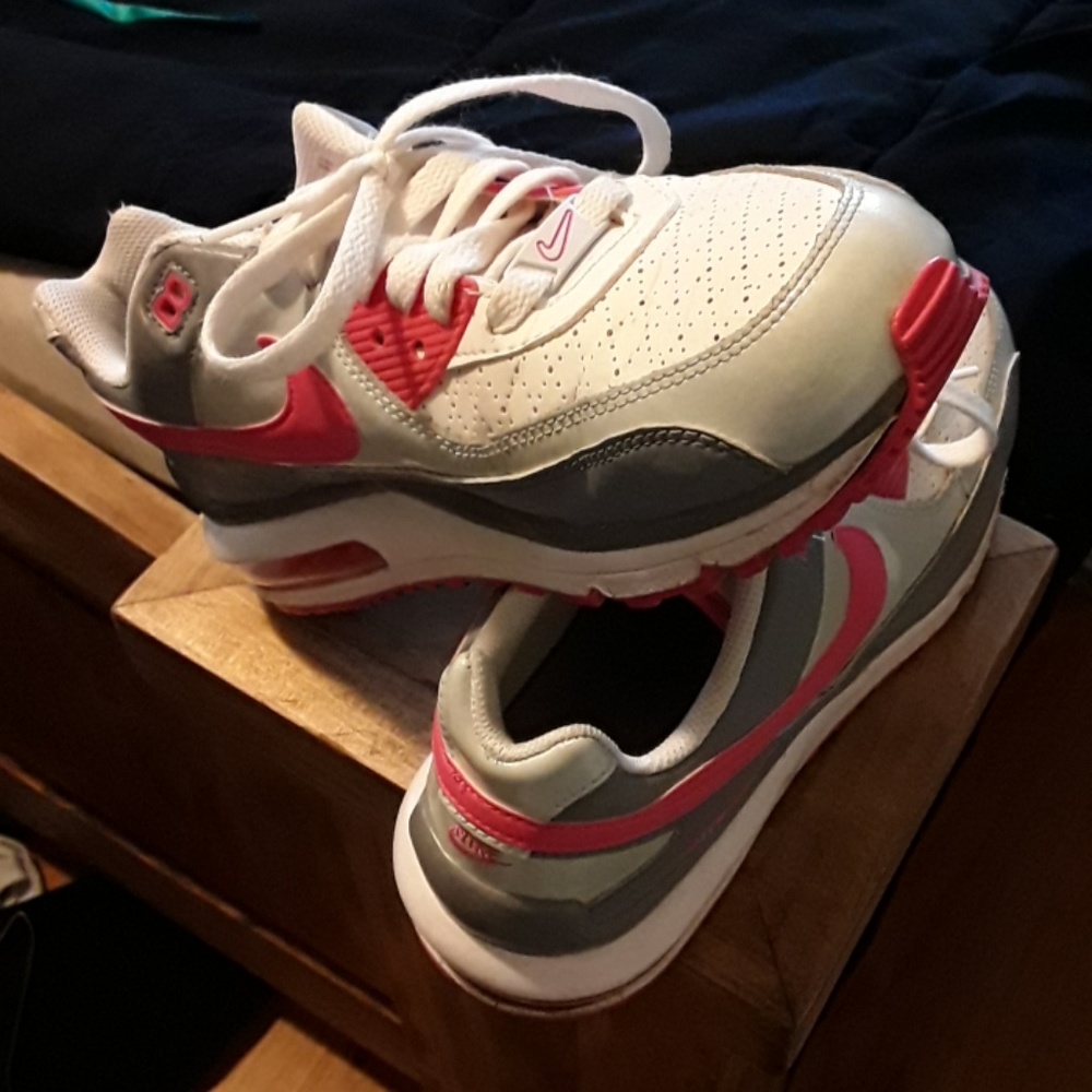 Shoes - Picture 3 of 3